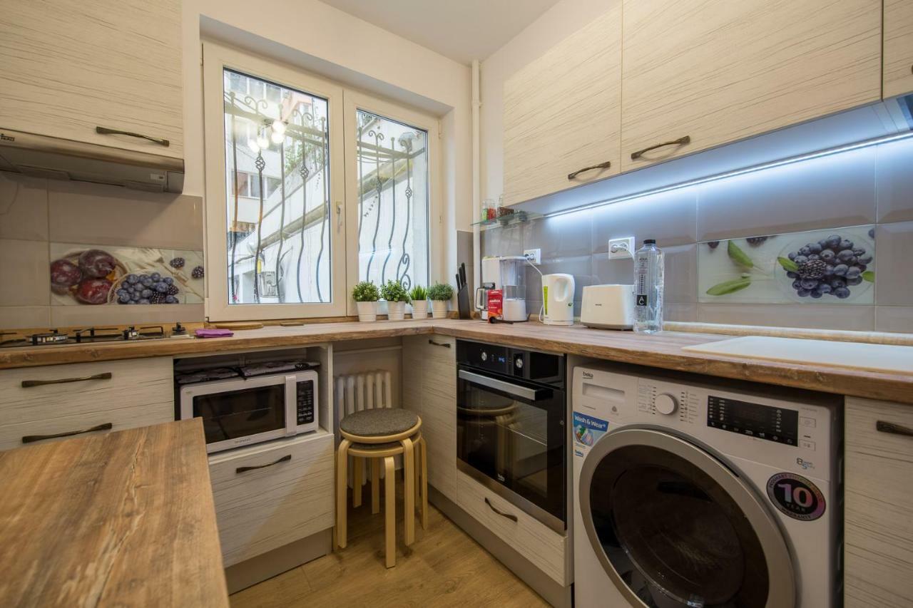 Central Stylish & Cozy One Bedroom Apartment - Adela Accommodation - Ideal For Long Stays Bukurešť Exteriér fotografie